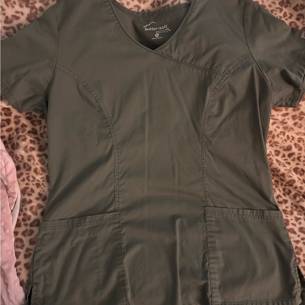 Butter Soft Women's Green Scrub Top